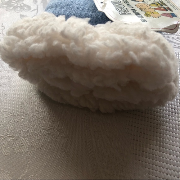 Peanuts Snoopy Sherpa Lined Women’s Winter Slipper Socks OSFM Warm Soft snuggly - Picture 16 of 16